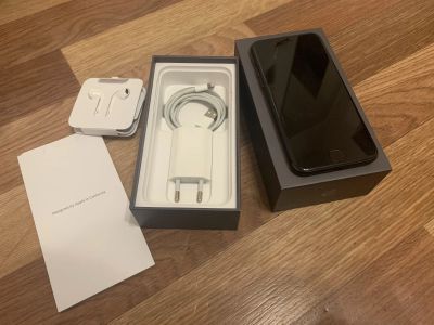 Лот: 17111274. Фото: 1. iPhone 8. Смартфоны