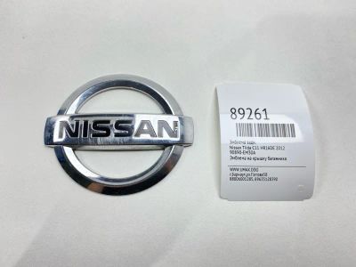 Лот: 23283520. Фото: 1. Эмблема Nissan Tiida 2012 90890EM30A... Двигатель и элементы двигателя
