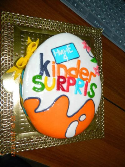 Лот: 6066524. Фото: 1. ТОРТ Kinder Surpris. Торты, пирожные