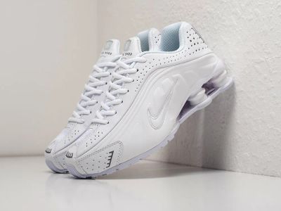 Лот: 20853935. Фото: 1. Кроссовки Nike Shox R4 (31397). Кеды, кроссовки, слипоны