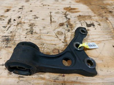 Лот: 18537190. Фото: 1. Кронштейн Toyota Land Cruiser... Другое (автозапчасти)