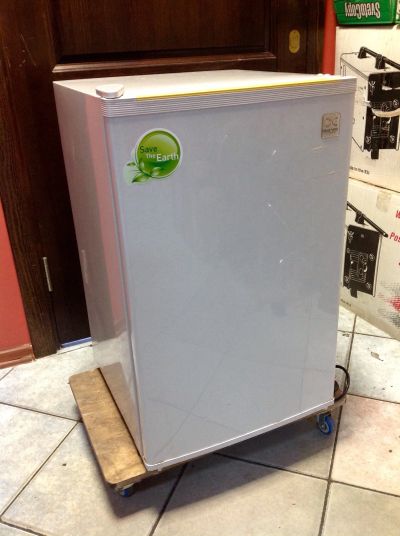 Лот: 11835585. Фото: 1. Холодильник Daewoo Electronics... Холодильники, морозильные камеры