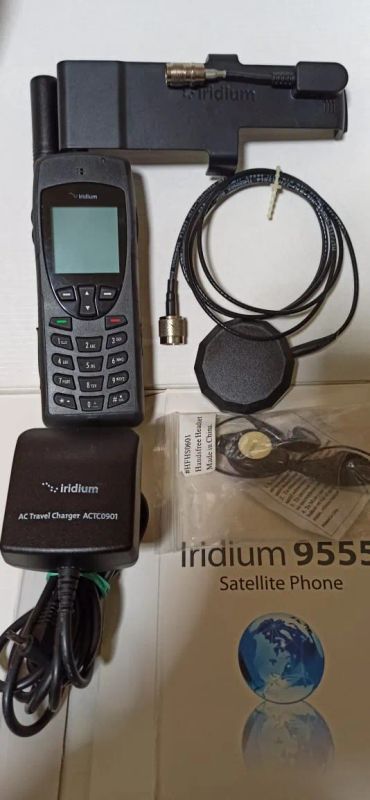 Лот: 21326569. Фото: 1. Спутниковый телефон Iridium9555. Проводные телефоны