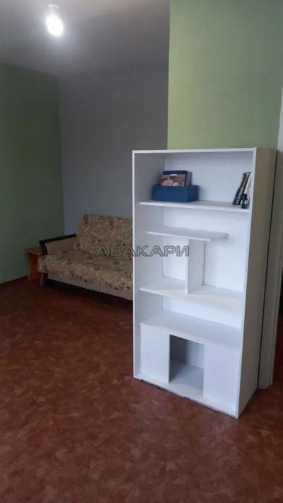 Лот: 21088540. Фото: 1. Сдам 1-комн. улица Весны, 9 за... Квартиры, студии