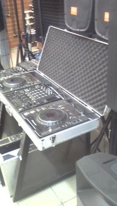 Лот: 11067352. Фото: 1. Диджейский микшер Pioneer DJM-800... DJ-оборудование