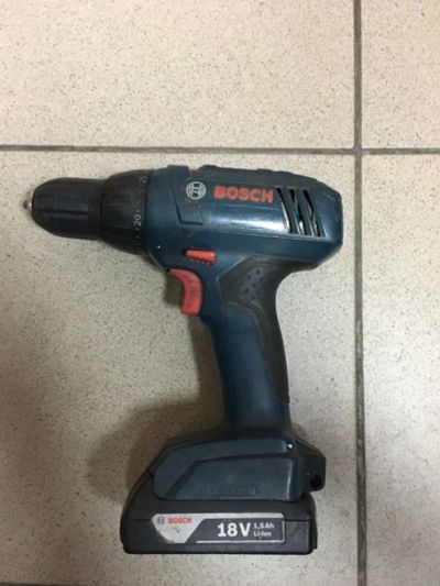 Лот: 10616001. Фото: 1. Шуруповерт Bosch GSR 1800-LI без... Электроинструмент