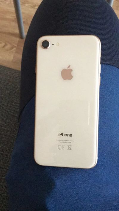 Лот: 11548930. Фото: 1. iPhone 8. Смартфоны