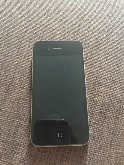Лот: 6172229. Фото: 1. Apple Iphone 4S 16gb. Смартфоны