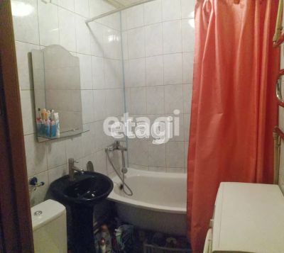 Лот: 20996702. Фото: 1. Продам 2-комн. кв. 42.2 кв.м... Квартиры, студии