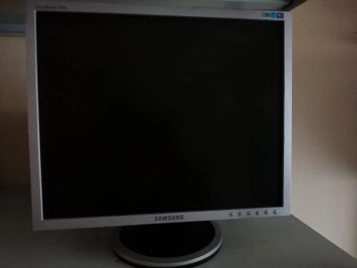 Лот: 18572652. Фото: 1. Монитор Syncmaster 940n. ЖК-мониторы