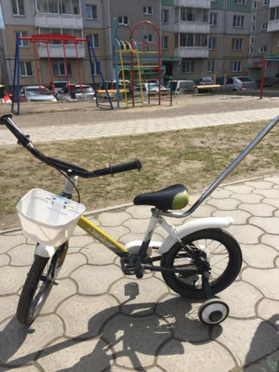 Лот: 7254754. Фото: 1. Велосипед детский с ручкой. Красноярск