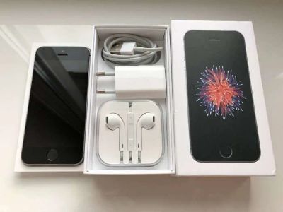 Лот: 15026034. Фото: 1. iPhone SE 16gb. Смартфоны