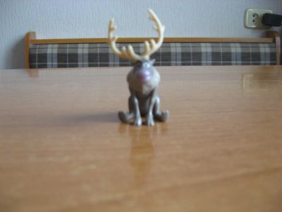 Лот: 11639256. Фото: 1. олень холодное сердце из киндер... Игрушки
