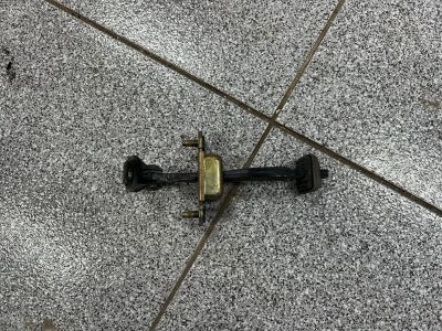 Лот: 25079033. Фото: 1. Ограничители дверей Subaru Forester... Кузов