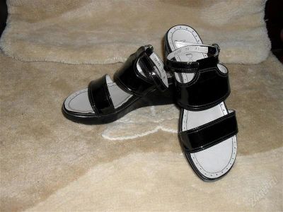 Лот: 1068965. Фото: 1. Босоножки Mia Donna лак. Босоножки