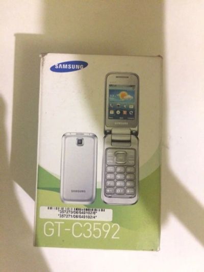 Лот: 9849324. Фото: 1. Телефон Samsung GT - C3592. Кнопочные мобильные телефоны
