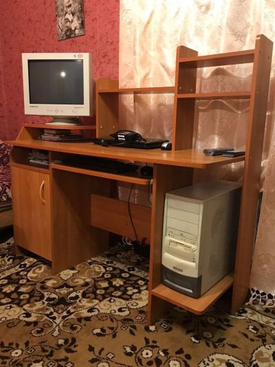 Лот: 11830869. Фото: 1. Стол компьютерный. Компьютерные и письменные столы