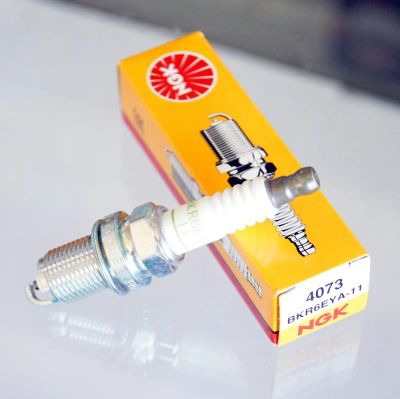 Лот: 21364953. Фото: 1. Свеча зажигания 4073 NGK BKR6EYA-11. Запчасти для лодок, катеров, лодочных моторов
