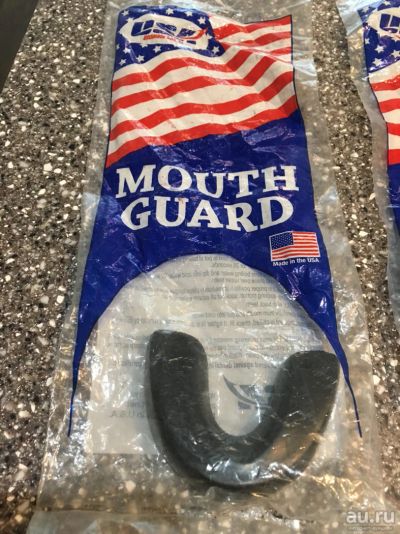 Лот: 13310053. Фото: 1. Боксёрская каппа Mouth guard USA. Одежда для боевых искусств
