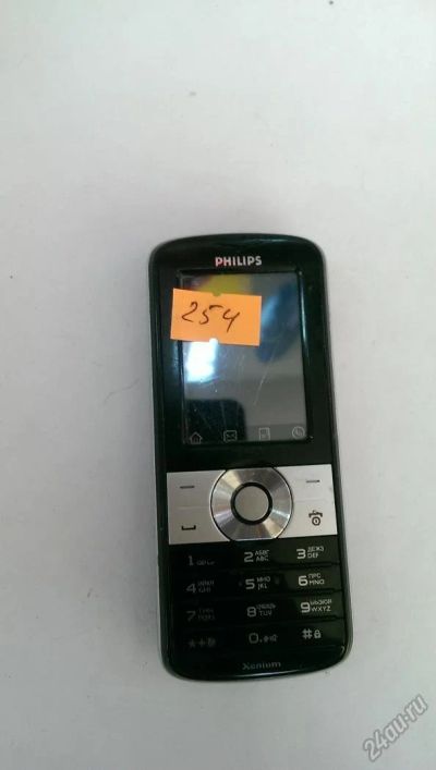 Лот: 6518529. Фото: 1. Сотовый телефон philips Xenium... Кнопочные мобильные телефоны