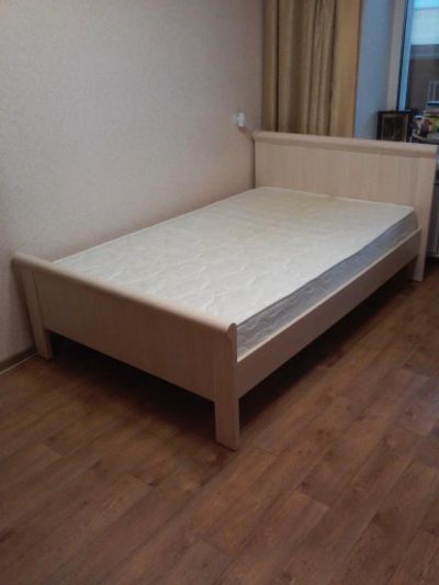 Лот: 7966160. Фото: 1. Кровать с матрацем 120 на 200... Кровати