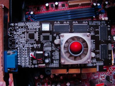 Лот: 328104. Фото: 1. Geforce2 mx400 (ver.G) 64mb 128bit. Видеокарты