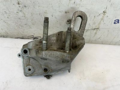 Лот: 24965121. Фото: 1. кронштейн двигателя Ford Focus... Двигатель и элементы двигателя