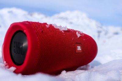 Лот: 13858236. Фото: 1. Портативная колонка JBL Charge... Портативные, беспроводные колонки