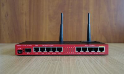 Лот: 21423722. Фото: 1. Wi-Fi роутер MikroTik RB2011UiAS-2HnD-IN. Маршрутизаторы (роутеры)