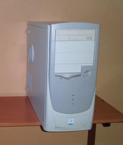 Лот: 10080918. Фото: 1. Системный блок Intel Pentium 4... Компьютеры в сборе