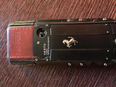Лот: 5084594. Фото: 1. Vertu Ferarri (оригинал). Кнопочные мобильные телефоны