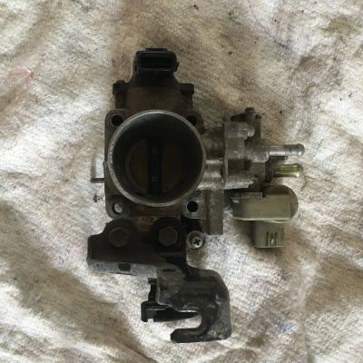 Лот: 13939826. Фото: 1. Дроссельные заслонки Toyota. Двигатель и элементы двигателя