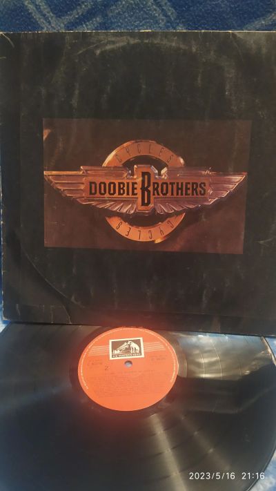 Лот: 20341911. Фото: 1. Винил: The Doobie Brothers -90. Аудиозаписи