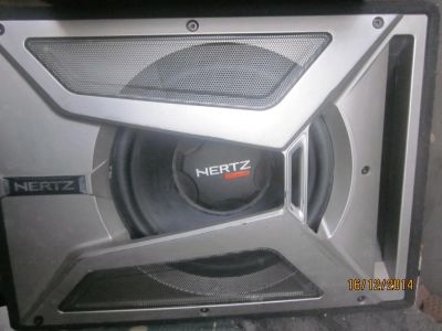 Лот: 4874391. Фото: 1. Продам Hertz 12 в коробе. Сабвуферы