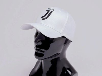 Лот: 17097177. Фото: 1. Кепка Juventus (18896). Головные уборы