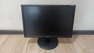 Лот: 18675853. Фото: 1. Монитор LG L204WT. ЖК-мониторы