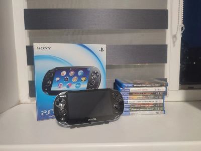 Лот: 25587059. Фото: 1. Playstation Vita с играми. Игровые приставки, консоли