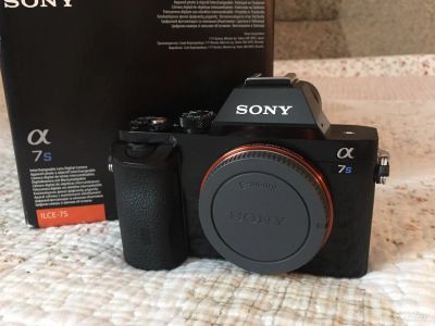 Лот: 12888307. Фото: 1. Sony A7S (отличное состояние). Цифровые беззеркальные со сменной оптикой