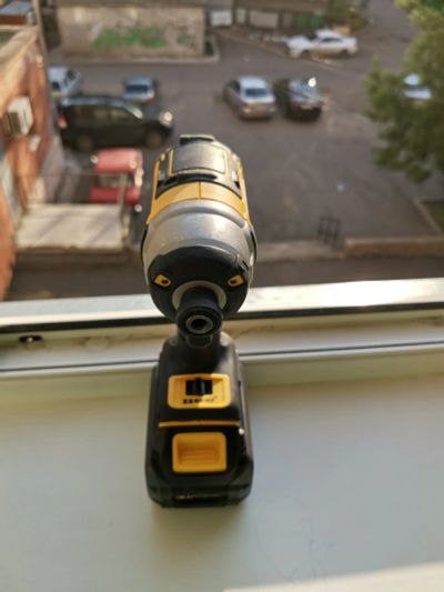 Лот: 17836362. Фото: 1. Шуруповерт DeWALT Dcf 887 Винтоверт... Электроинструмент