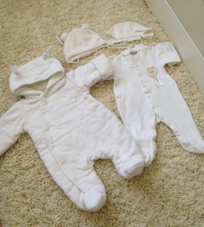 Лот: 10674584. Фото: 1. Комплект на выписку Baby Luna. Костюмы, пиджаки, комбинезоны
