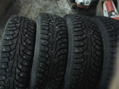 Лот: 3704197. Фото: 1. Оригинальные диски Toyota + Nokian... Шины на дисках