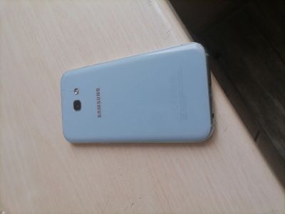 Лот: 19921697. Фото: 1. Samsung galaxy A5 2017. Смартфоны