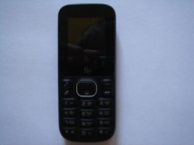 Лот: 9938746. Фото: 1. Fly DS105D. Кнопочные мобильные телефоны