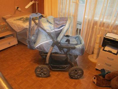 Лот: 3165418. Фото: 1. Коляска детская. Коляски