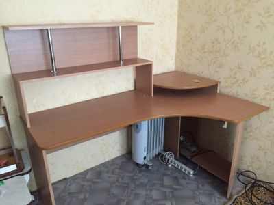 Лот: 8313214. Фото: 1. Стол компьютерный. Компьютерные и письменные столы