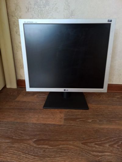 Лот: 20043869. Фото: 1. Монитор LG flatron L1919S-SF. ЖК-мониторы
