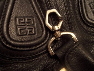 Лот: 3798600. Фото: 1. натуральная кожаная сумка Givenchy. Сумки
