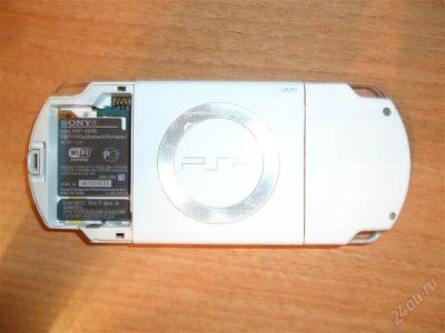 Лот: 2657303. Фото: 1. Sony PSP 2008 с 2-мя дисками и... Игровые приставки, консоли