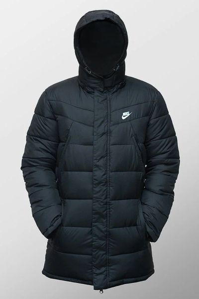 Лот: 10371208. Фото: 1. Куртка зимняя Nike. Верхняя одежда