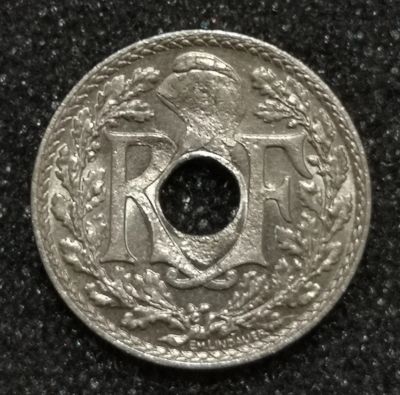 Лот: 23232771. Фото: 1. 10 сантимов 1939 года. Франция... Европа